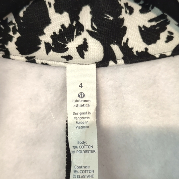 Lululemon jacket size 4 - Picture 7 of 7